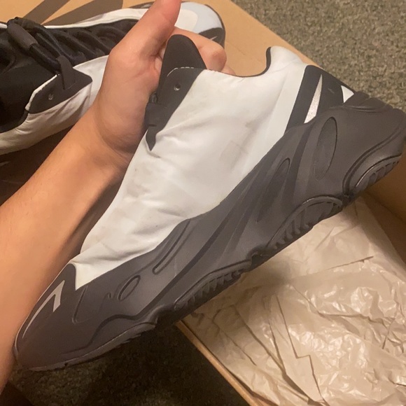 Yeezy 700 MNVN blue tint size US 4.5 - Picture 11 of 16